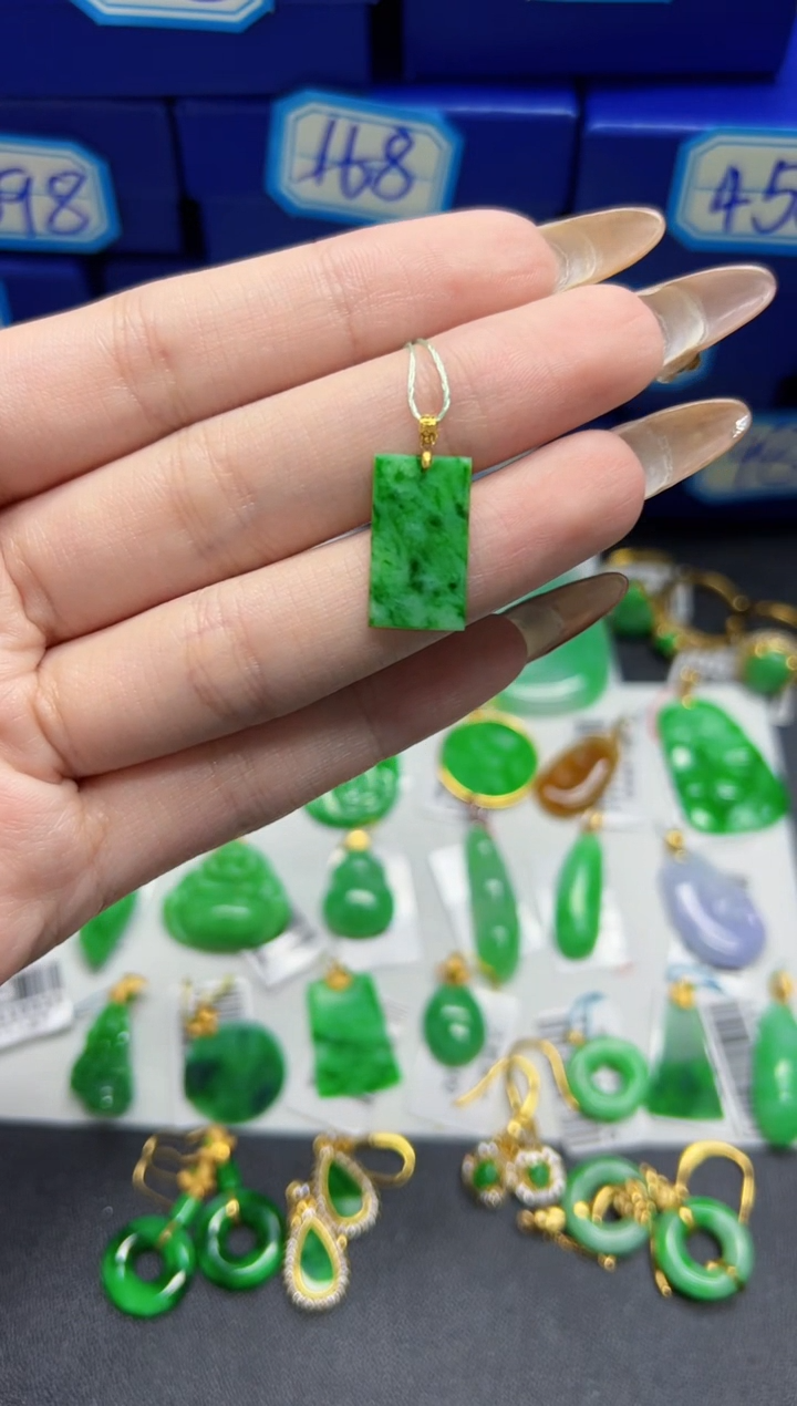 【闪购商品】翡翠颈饰18K金镶嵌Y缅料A货/支持复检/一件