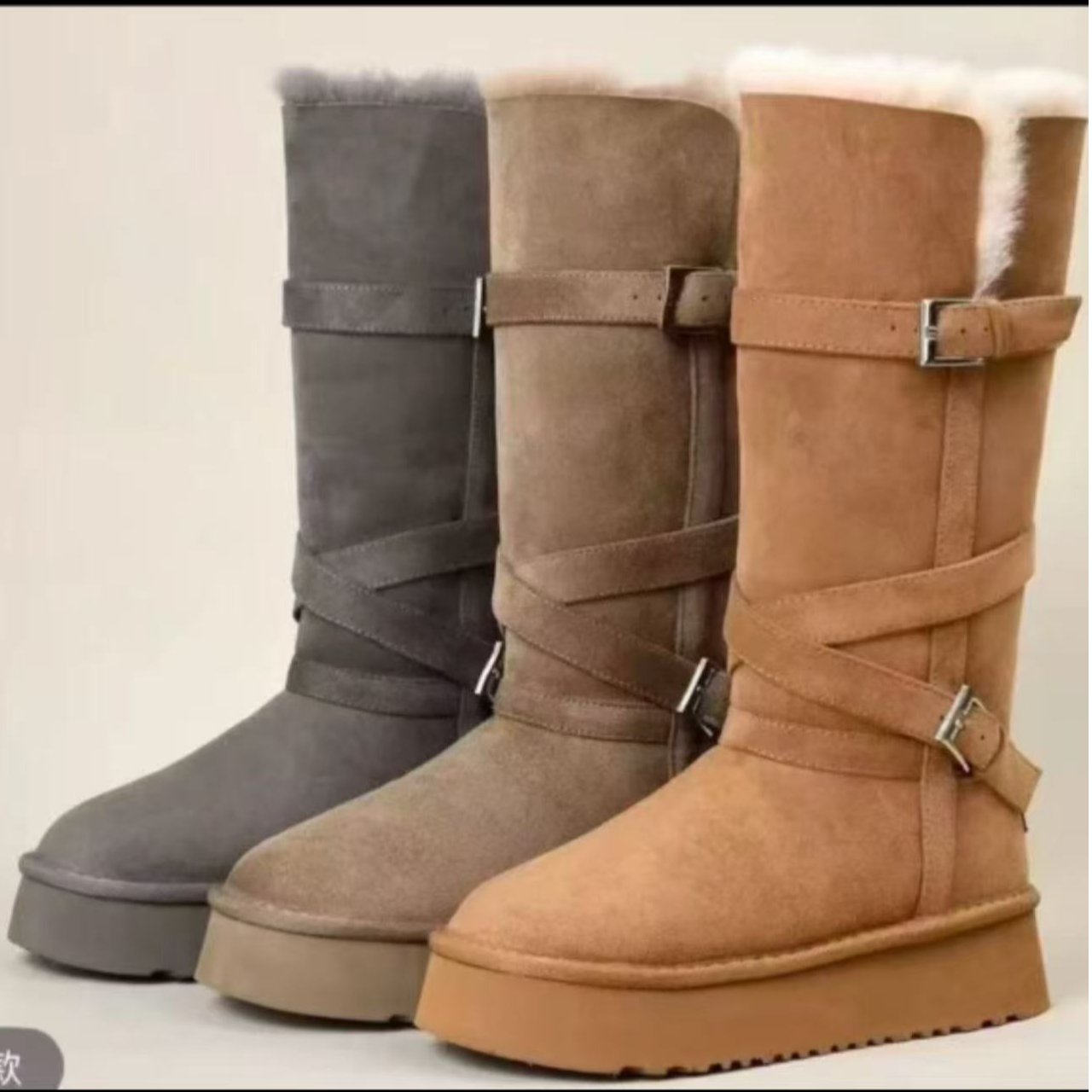 时尚雪地靴冬季女士木扣雪地靴中筒百搭短靴秋冬