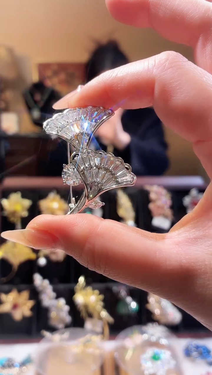 合成立方氧化锆铜合金双头银杏