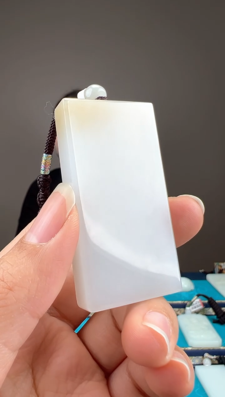 【闪购商品】和田玉颈饰未镶嵌1