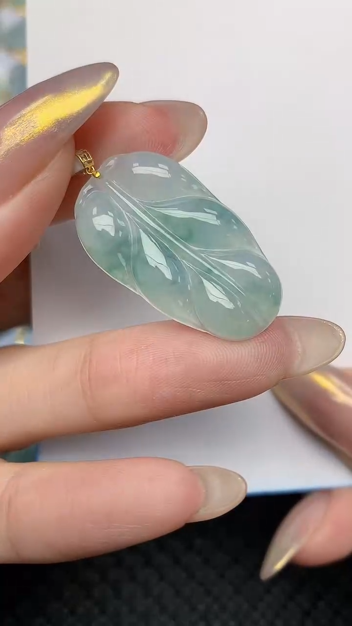 【闪购商品】翡翠颈饰18K金镶嵌 天然翡翠A货