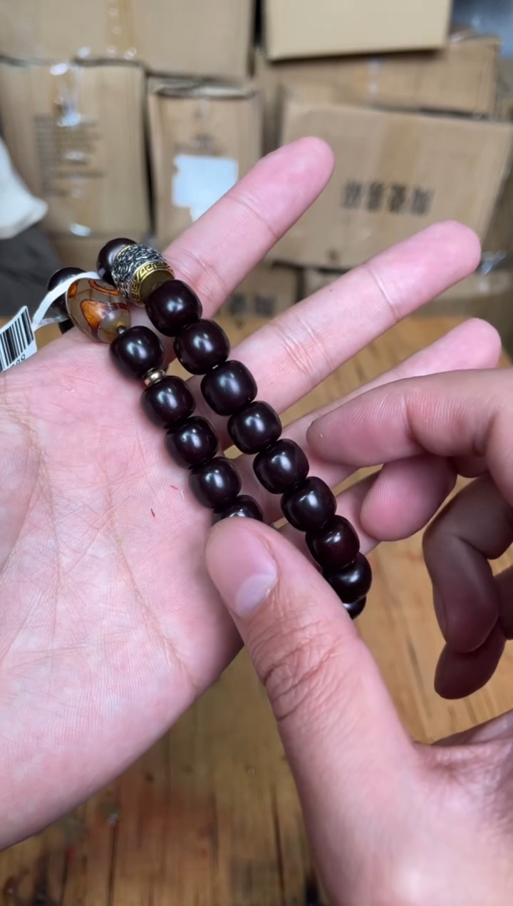 木质非金属捧月文创福利闪购商品无礼盒