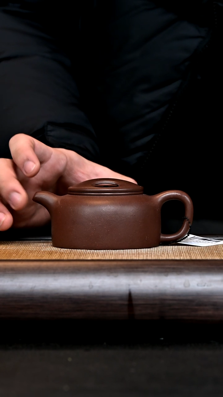 【闪购商品】紫砂茶壶AI13252 全手牛盖莲子 底槽清