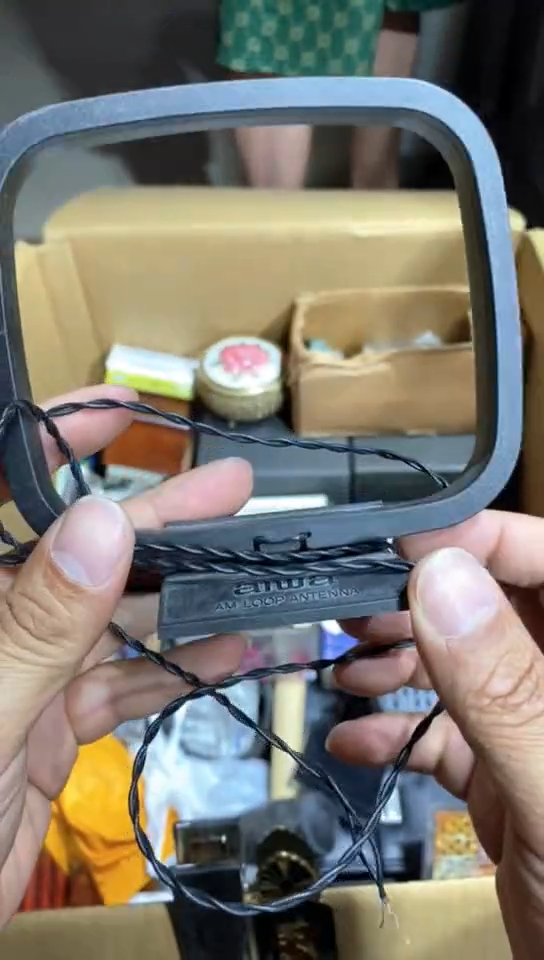 8新中古商品，瑕疵品，不保好坏。692