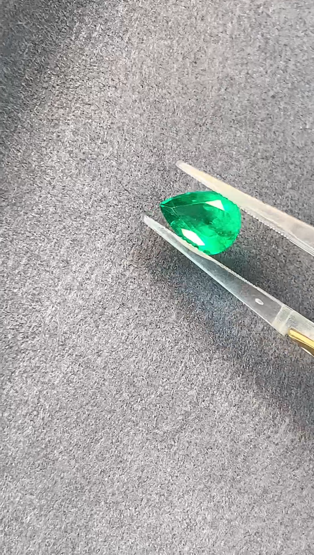 【闪购商品】祖母绿裸石未镶嵌2.55克拉