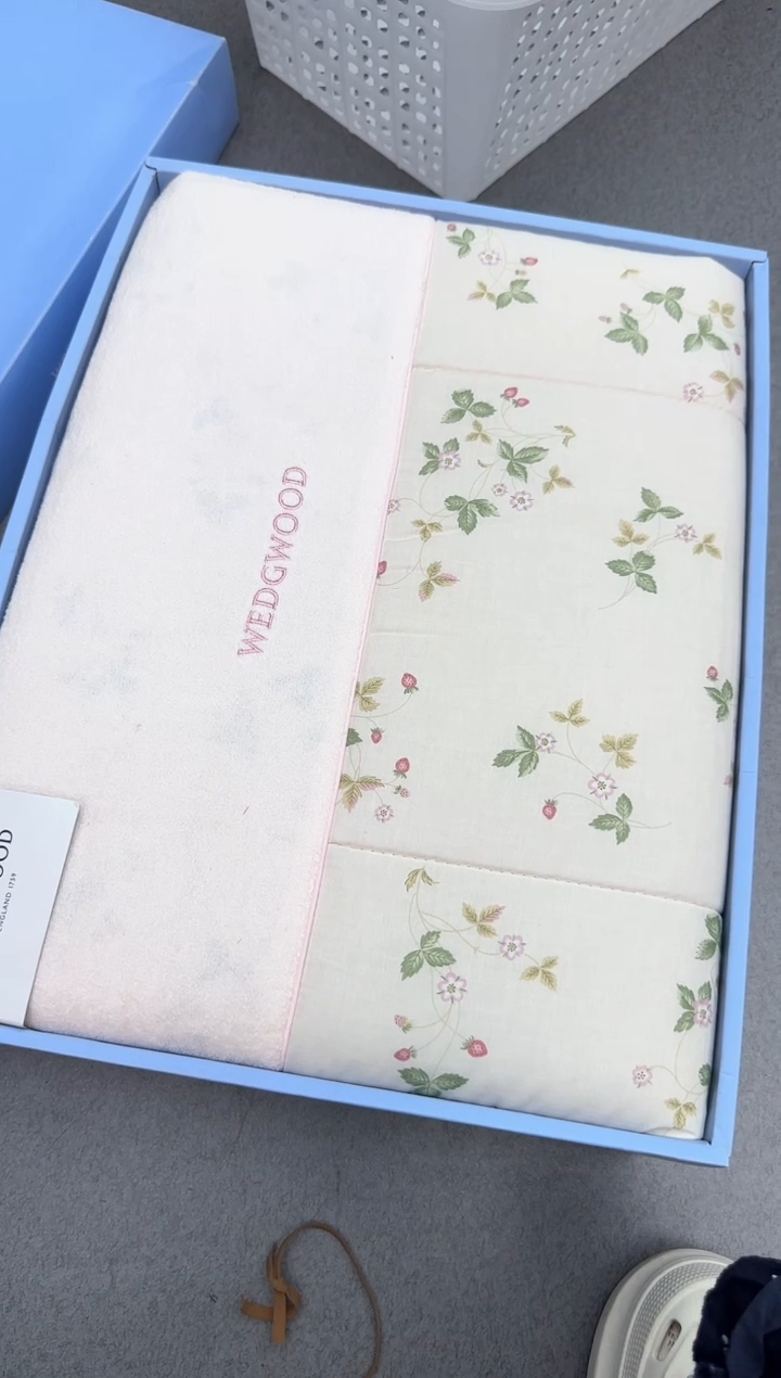 瓷片辰辰的瓷器好看到爆炸