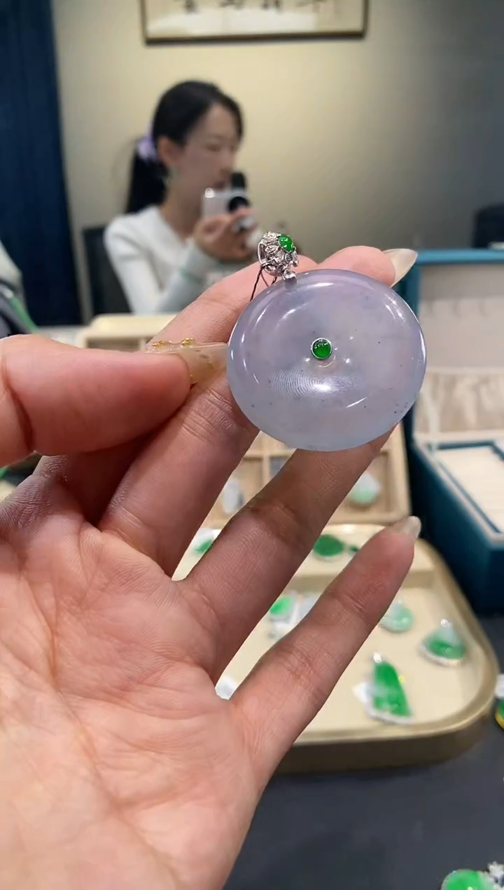 【闪购商品】翡翠颈饰18K金镶嵌平安扣