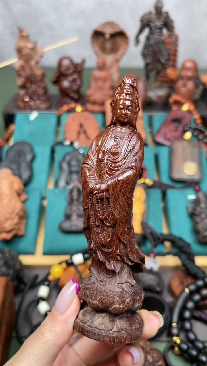 贡木新品南海观音摆件29.99