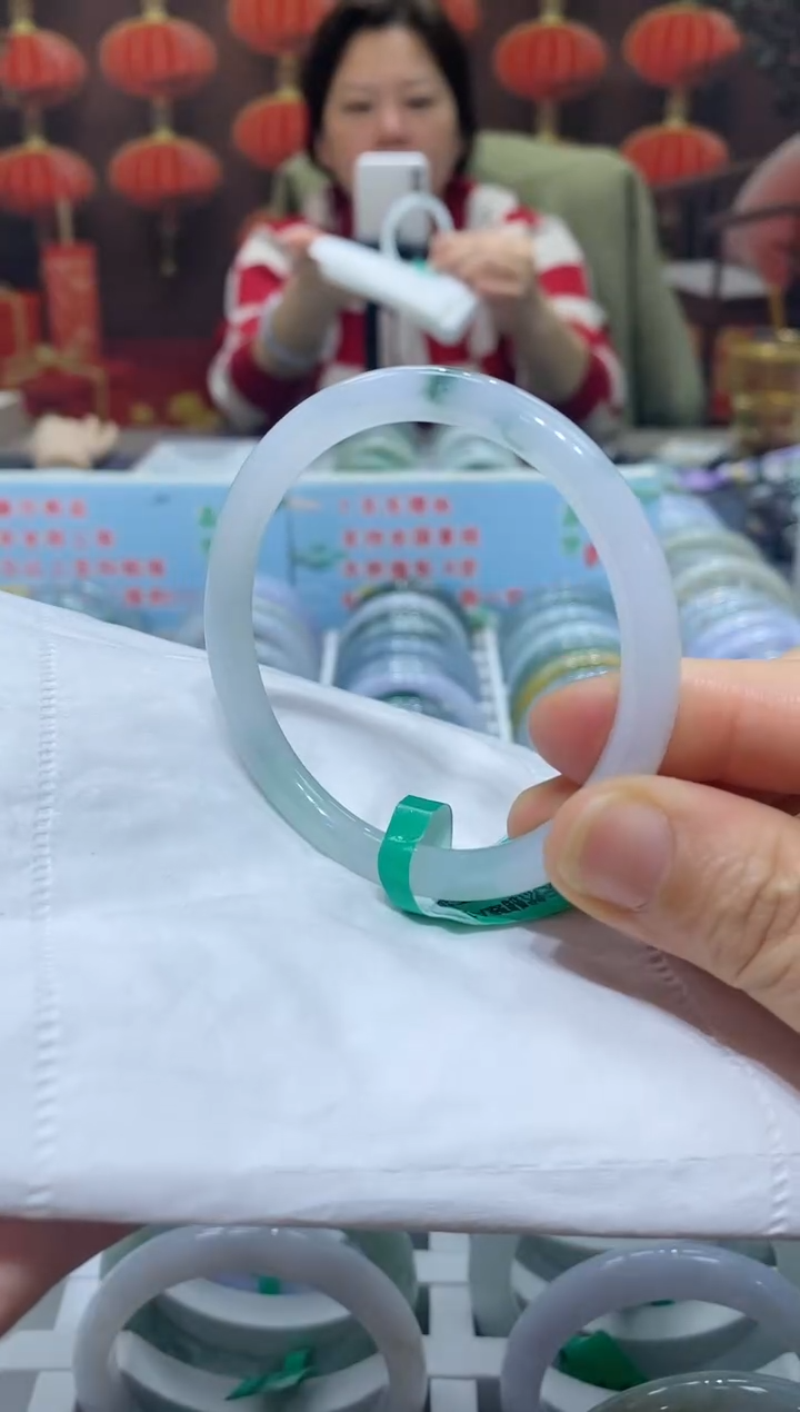 【闪购商品】翡翠手镯未镶嵌00009071