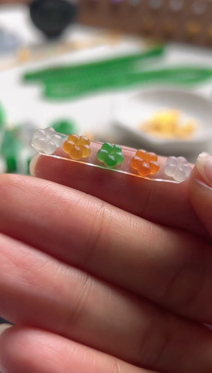 【闪购商品】定制翡翠未镶嵌多彩花1500+150-zxh032