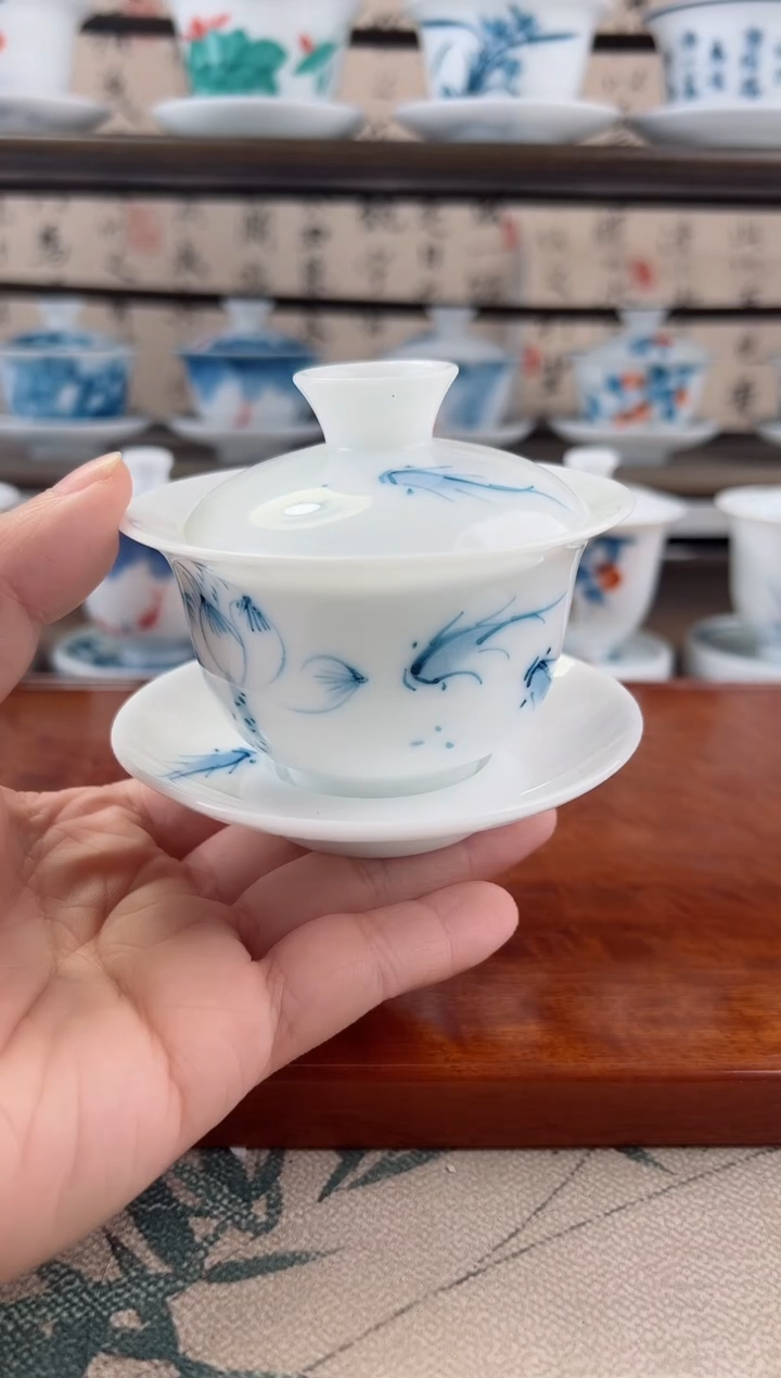 微瑕高冰荷花鱼聚130ml三才盖碗