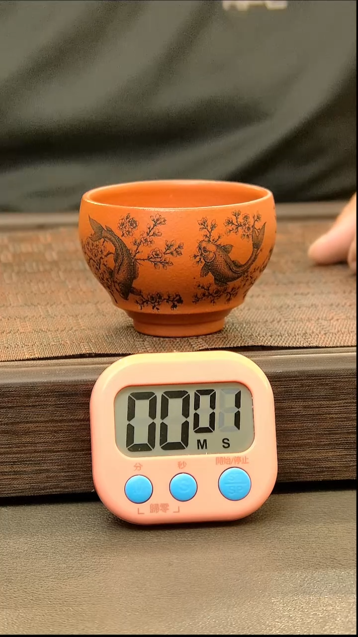 茶盏喜****牛596.。。。。