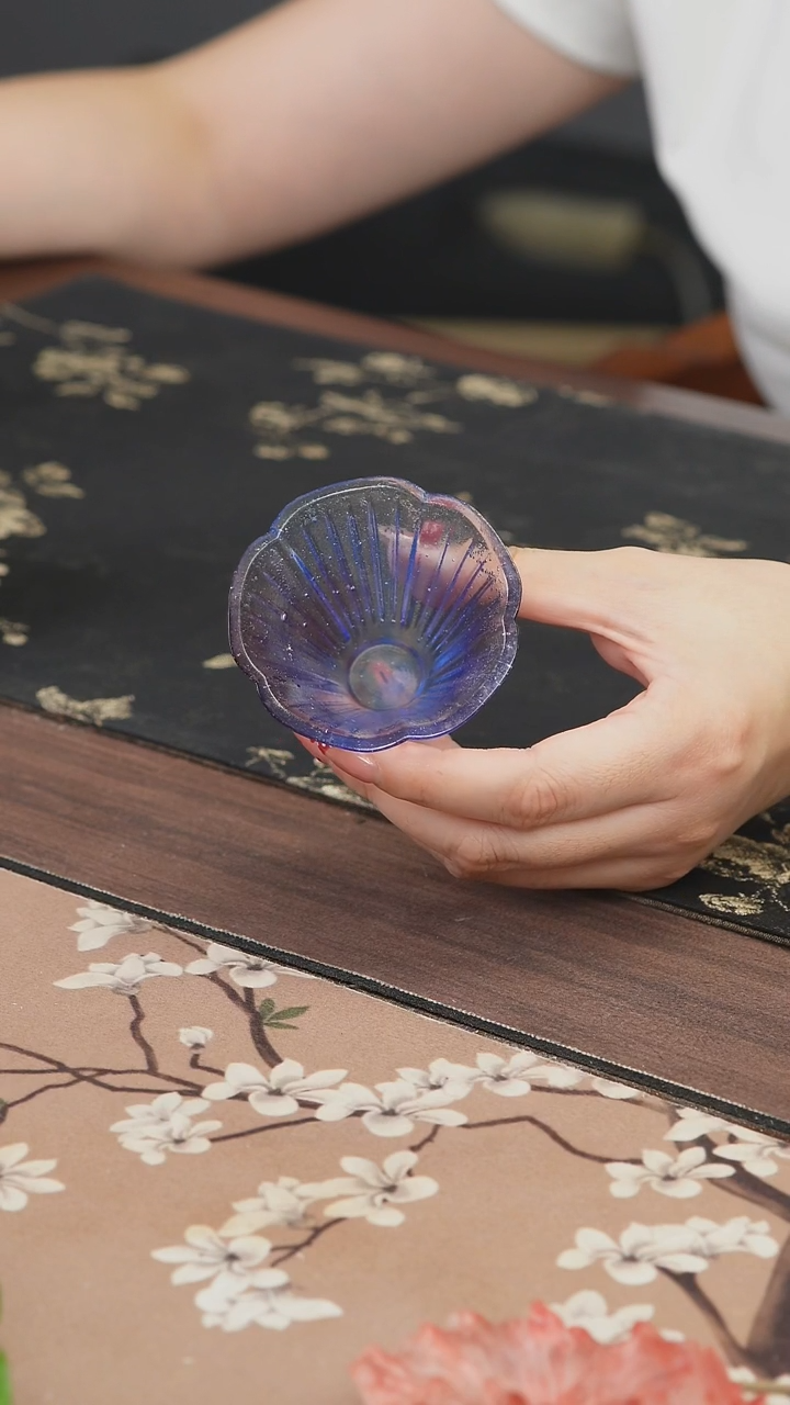 手工艺品琉璃蓝紫色花朵斗笠杯