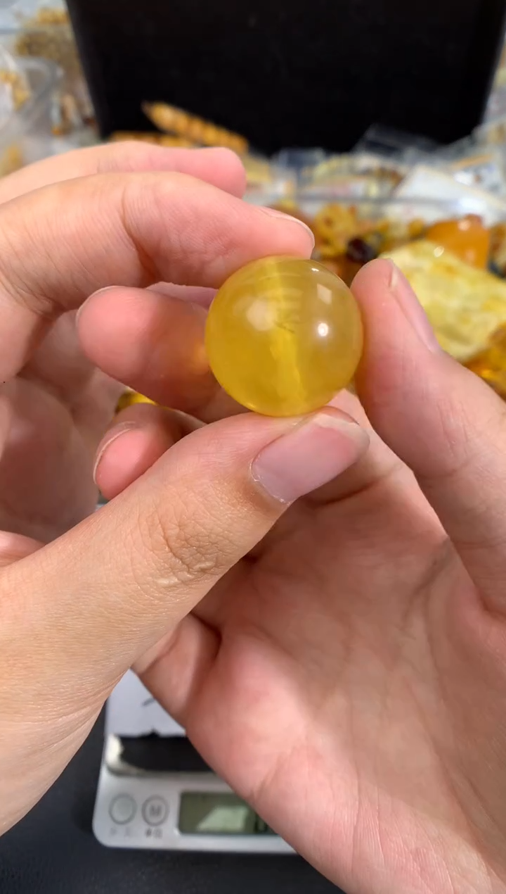 蜜蜡未镶嵌珠宝奇石1