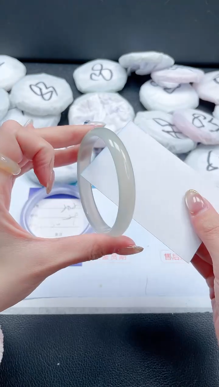 【闪购商品】石英质玉手镯未镶嵌 10J203-59