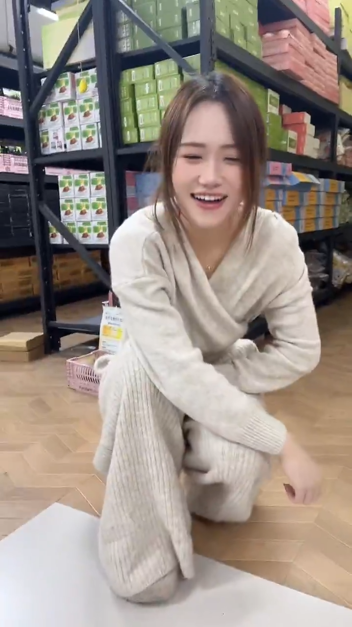 小元59 四季餐盒8杯1盒+4杯2盒+柏丽高浓汤1盒+小魔勺*1盒