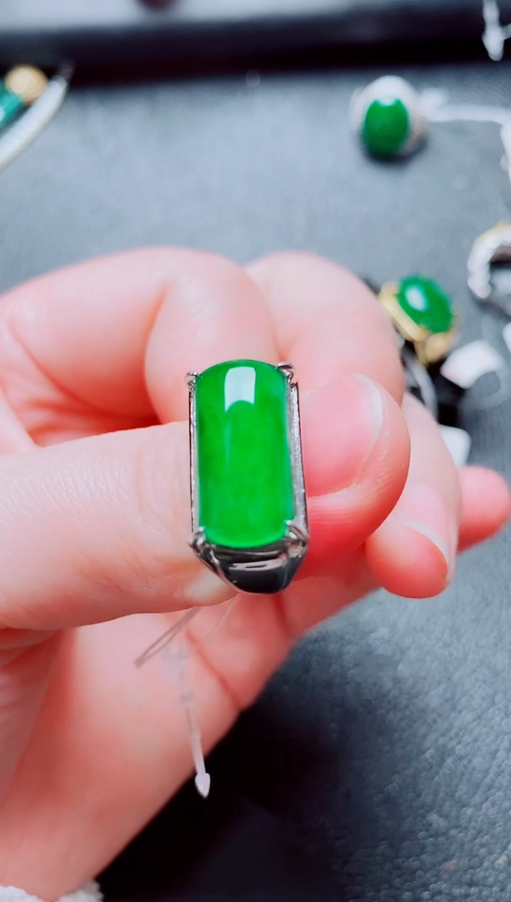 银S925镶嵌戒指翡翠111
