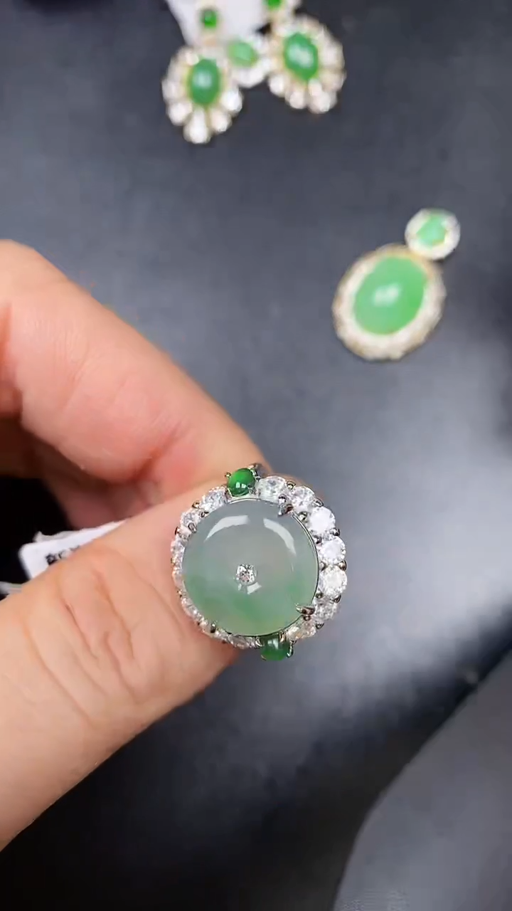 银S925镶嵌戒指翡翠6300