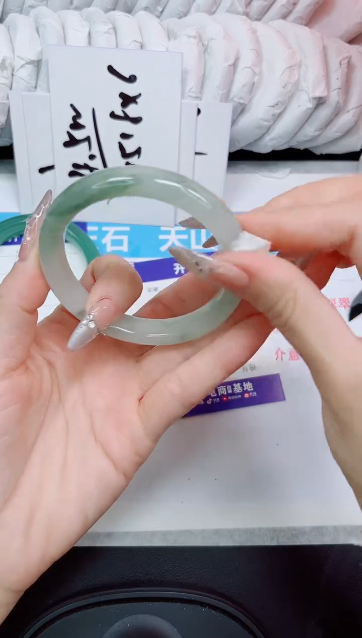 石英岩玉手镯未镶嵌184