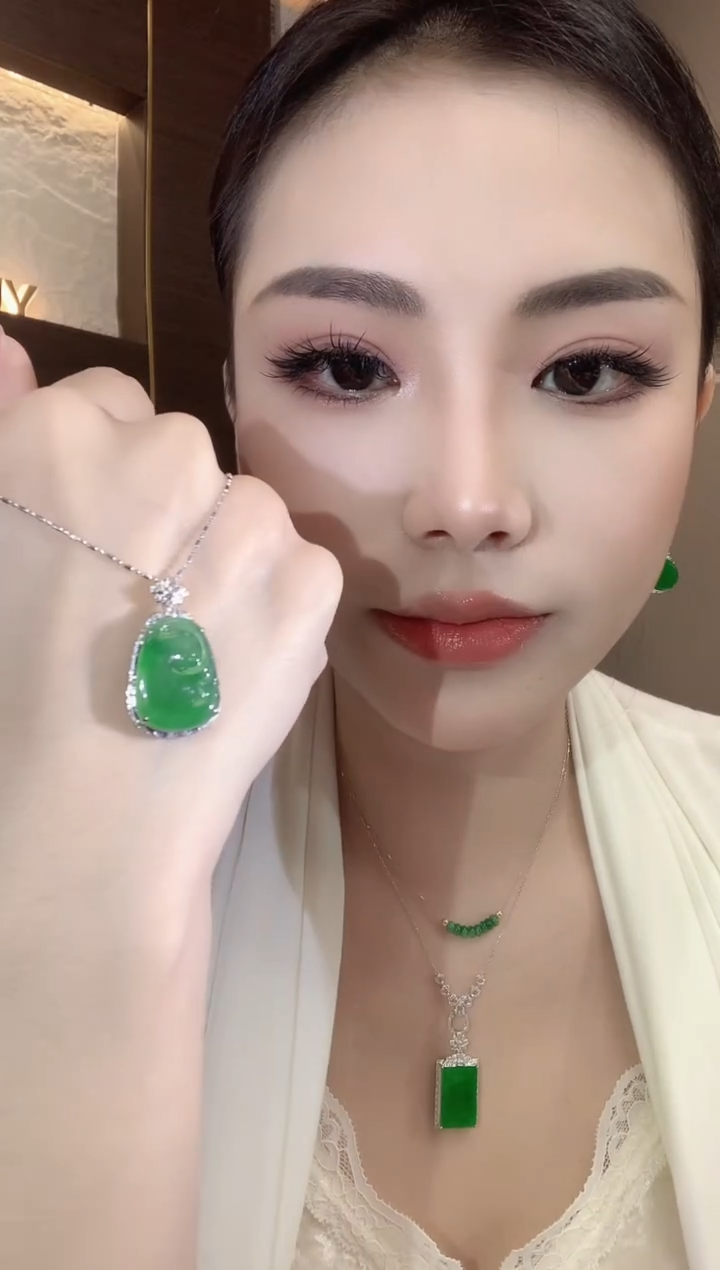 吊坠(不含链)18K金镶嵌翡翠A27