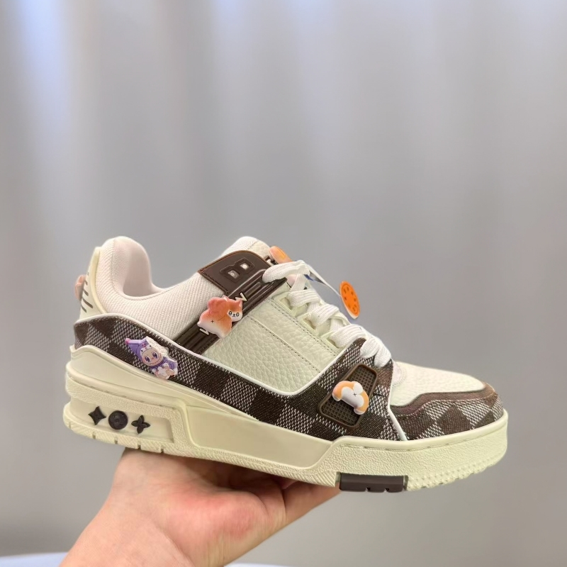 马户家经典百搭潮流时尚休闲板鞋棋盘格