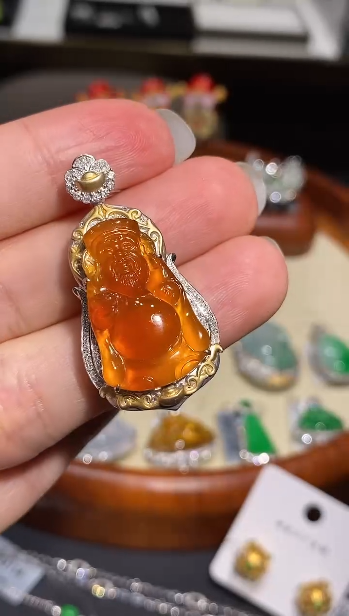 【闪购商品】翡翠吊坠(不含链)18K金镶嵌吊坠