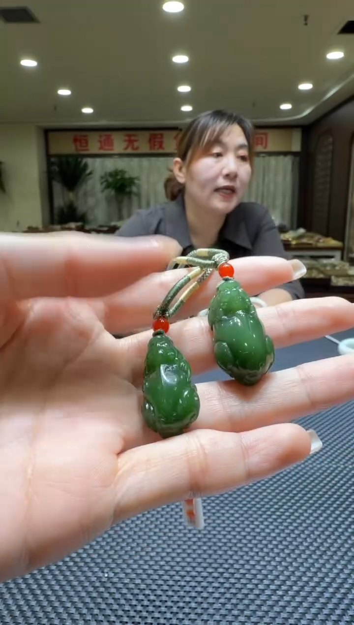 颈饰未镶嵌和田玉挂件（多样性发一）