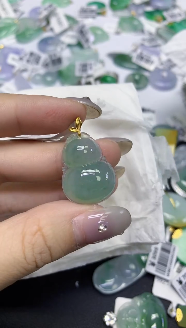 颈饰18K金镶嵌翡翠天然缅甸翡翠A货百元以上9元证书费自理