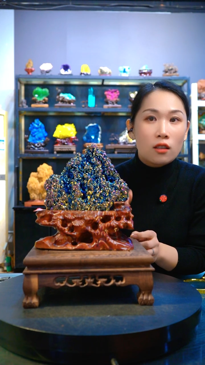 石材快**年精品矿物晶体摆件