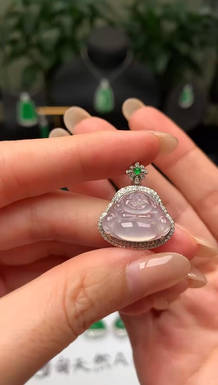 颈饰18K金镶嵌翡翠佛公