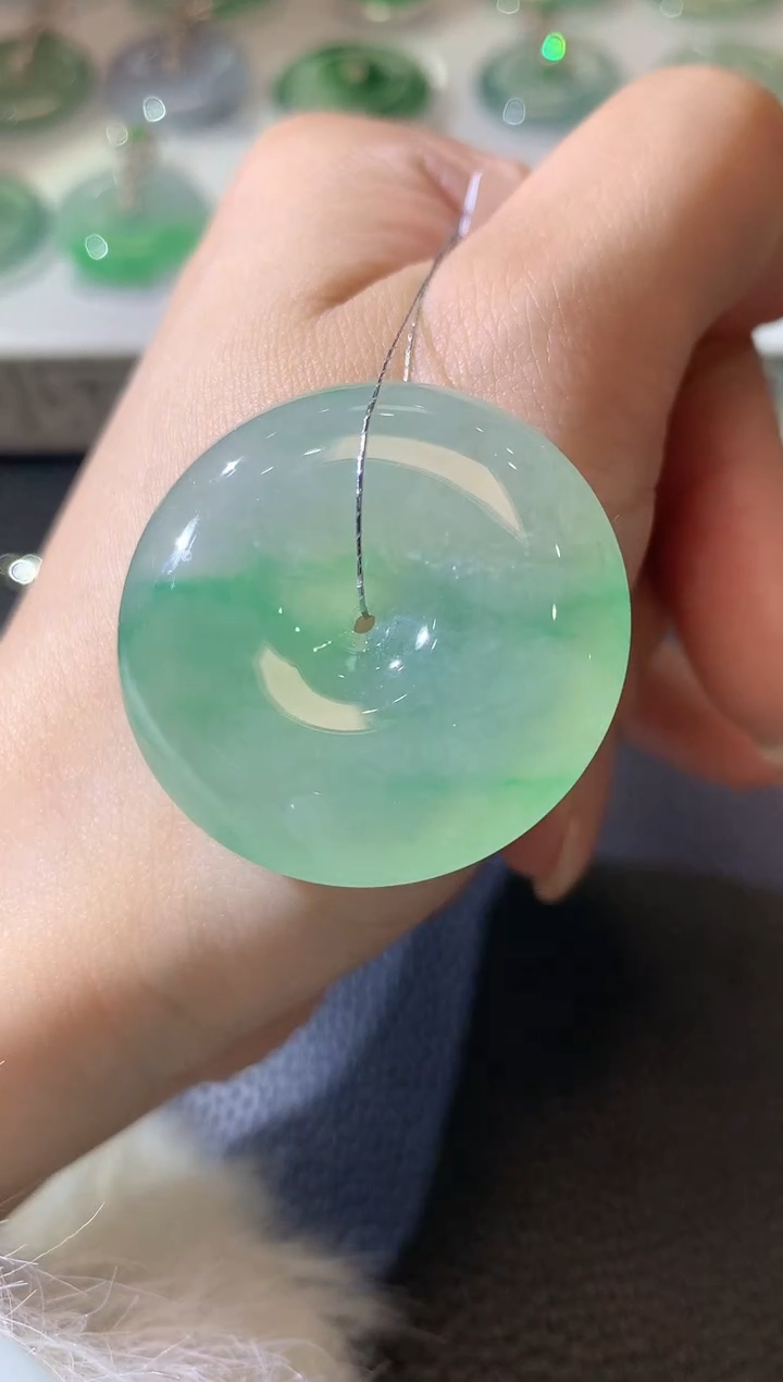 【闪购商品】翡翠吊坠(不含链)未镶嵌A34