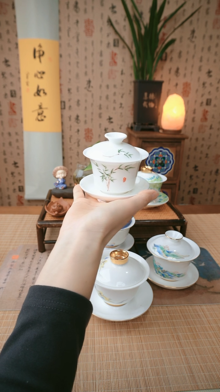 【闪购商品】羊脂玉绿竹三才盖碗
