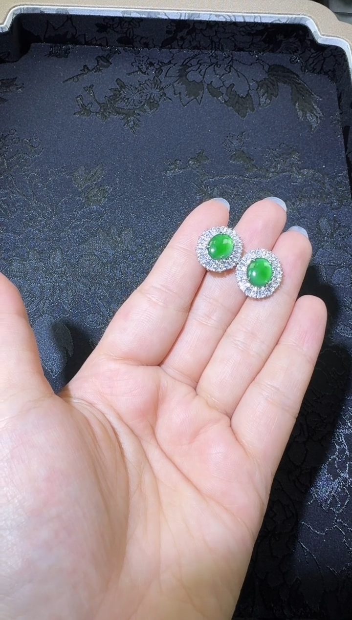 【闪购商品】翡翠耳饰银S925镶嵌蛋面耳钉