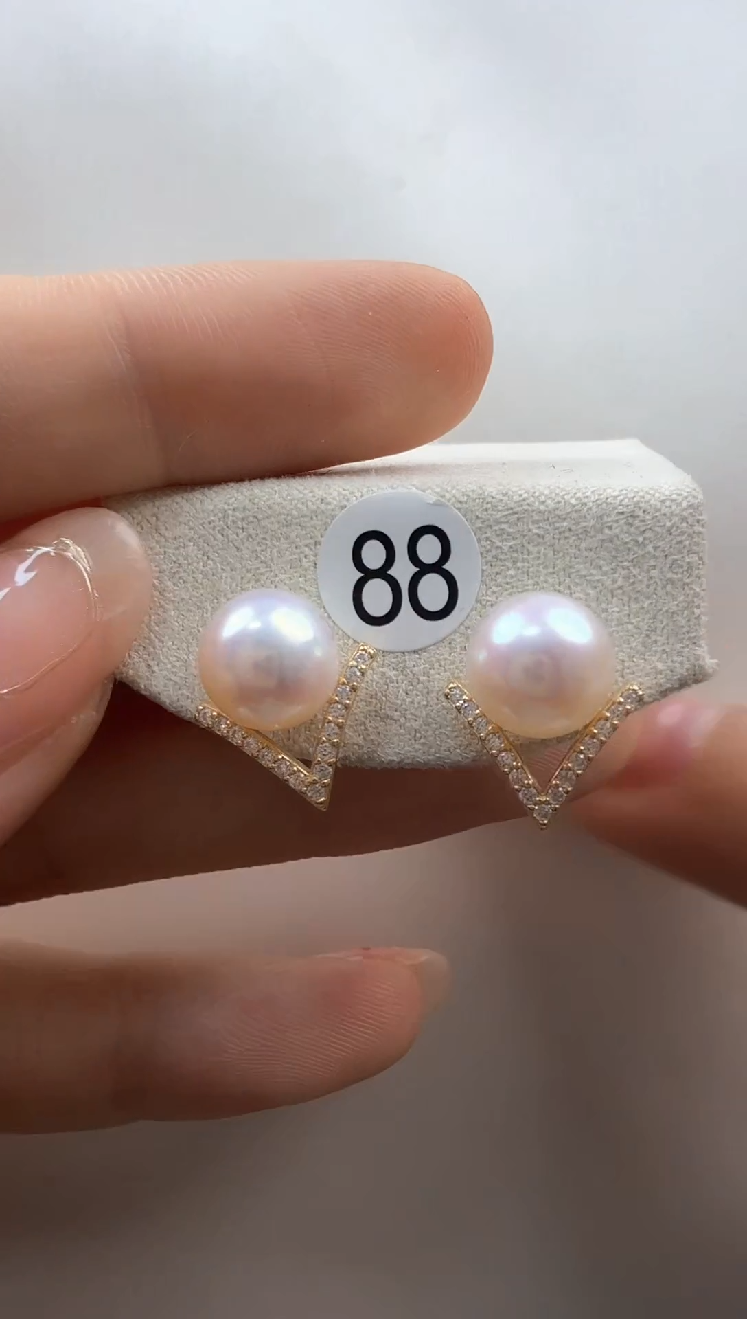 【闪购商品】淡水珍珠耳饰银S925镶嵌8-9mm爱迪生耳钉