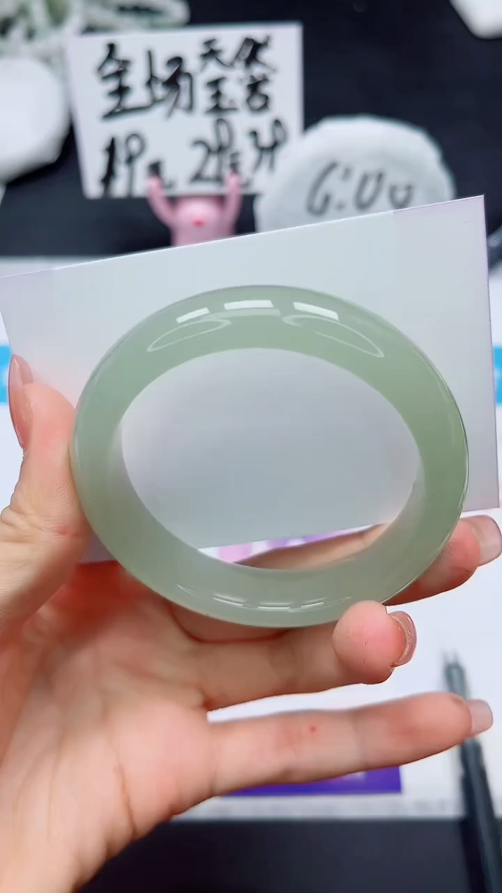 【闪购商品】石英质玉未镶嵌手镯76