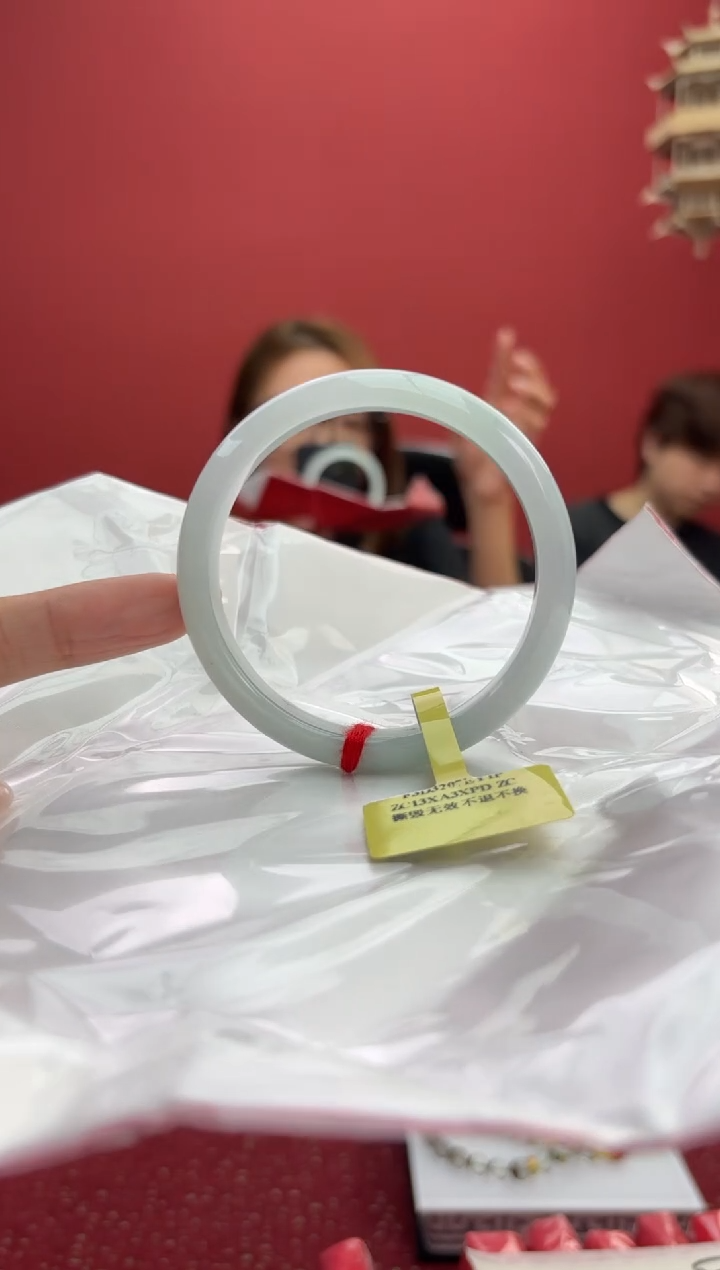 【闪购商品】翡翠手镯未镶嵌2手镯