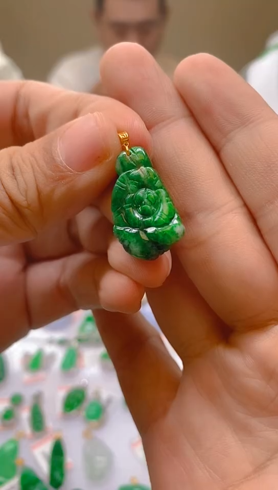 【闪购商品】翡翠颈饰18K金镶嵌新号开播，全场乱卖