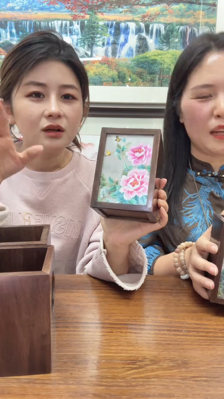 横款刺绣非遗苏绣手工工艺品笔筒