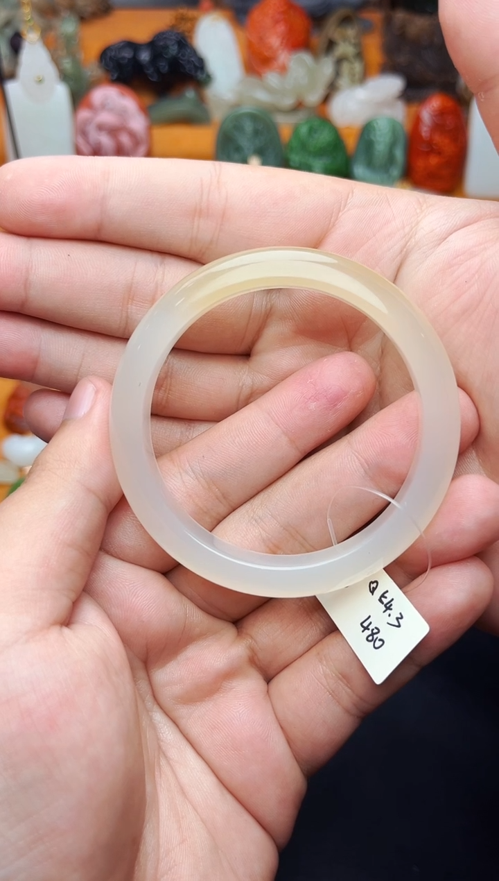 【闪购商品】玛瑙/玉髓手镯未镶嵌54.3圈口01