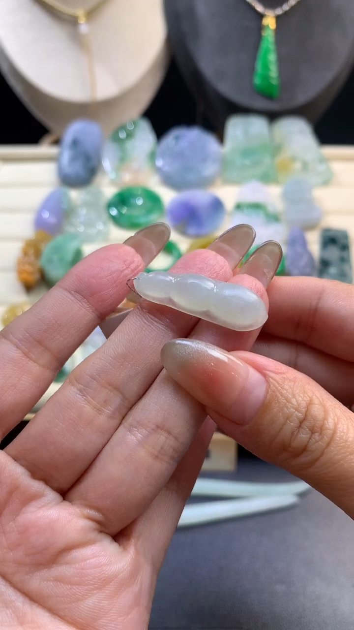 【闪购商品】定制翡翠未镶嵌翡翠