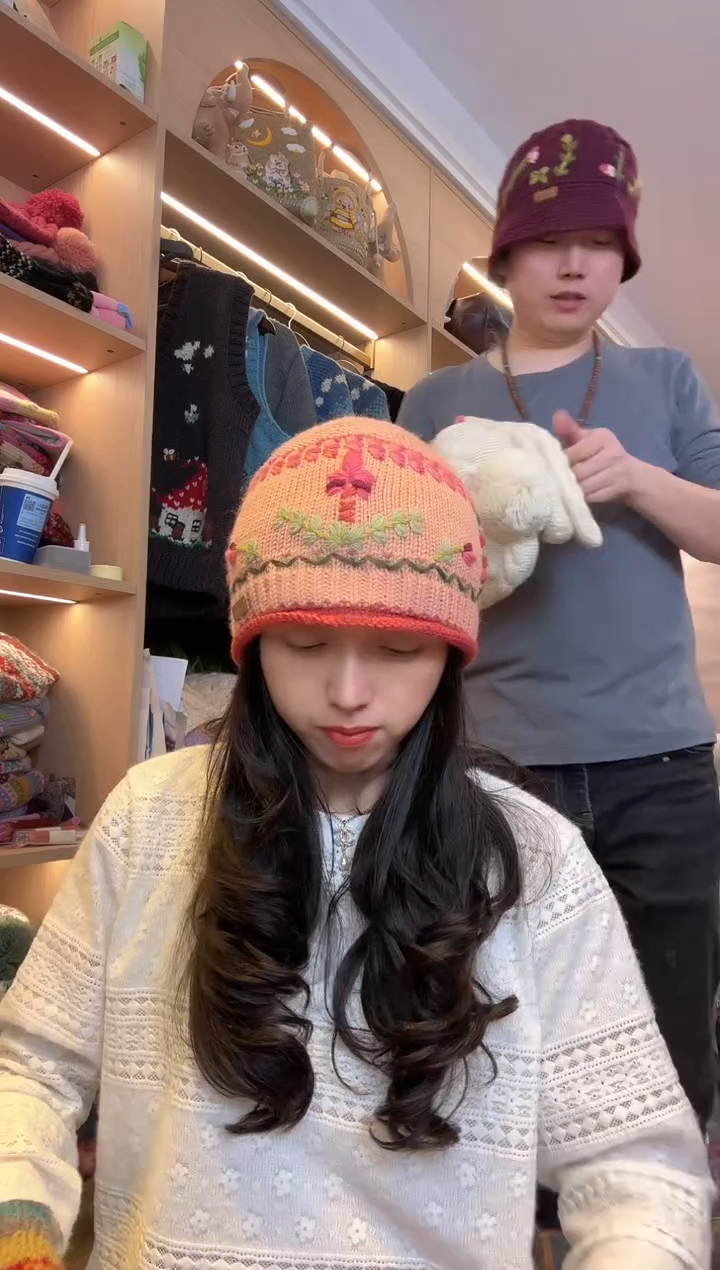 羊毛美丽如粉色刺绣冷帽