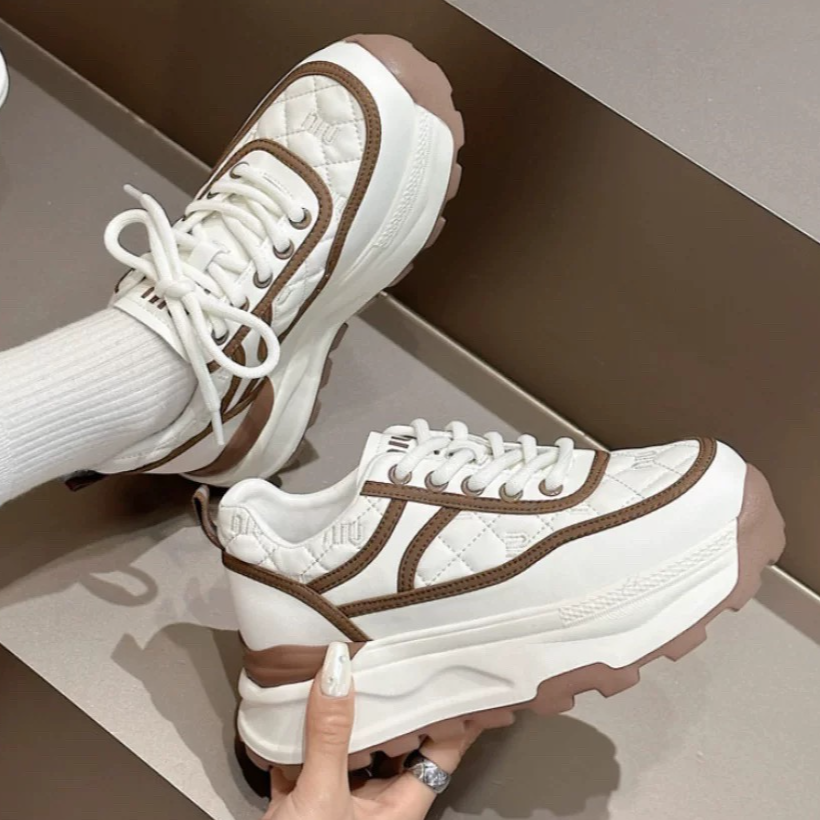 新款羊皮小白鞋66513白咖