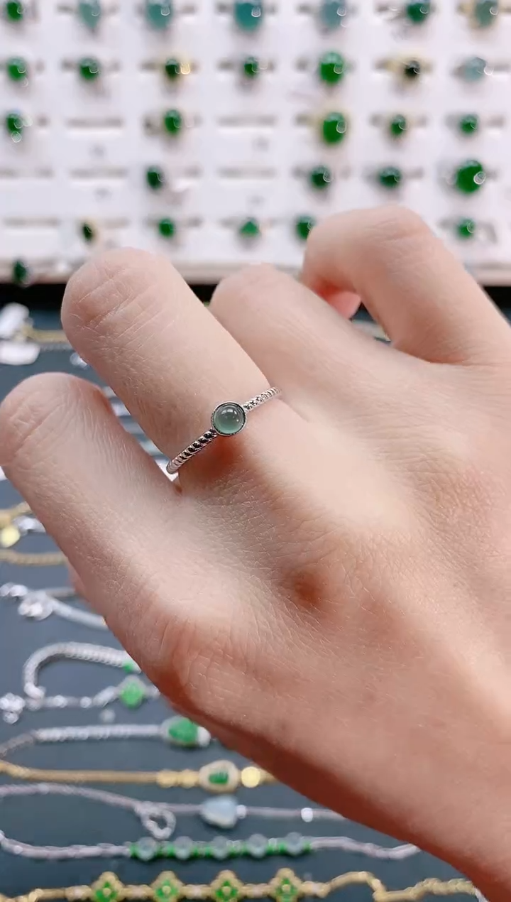 【闪购商品】翡翠戒指银S925镶嵌天然翡翠