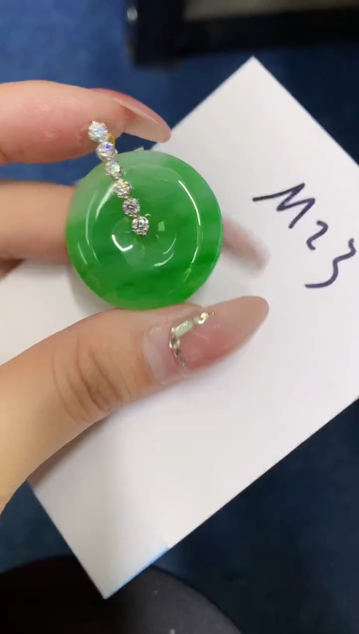 【闪购商品】翡翠颈饰18K金镶嵌000000000000