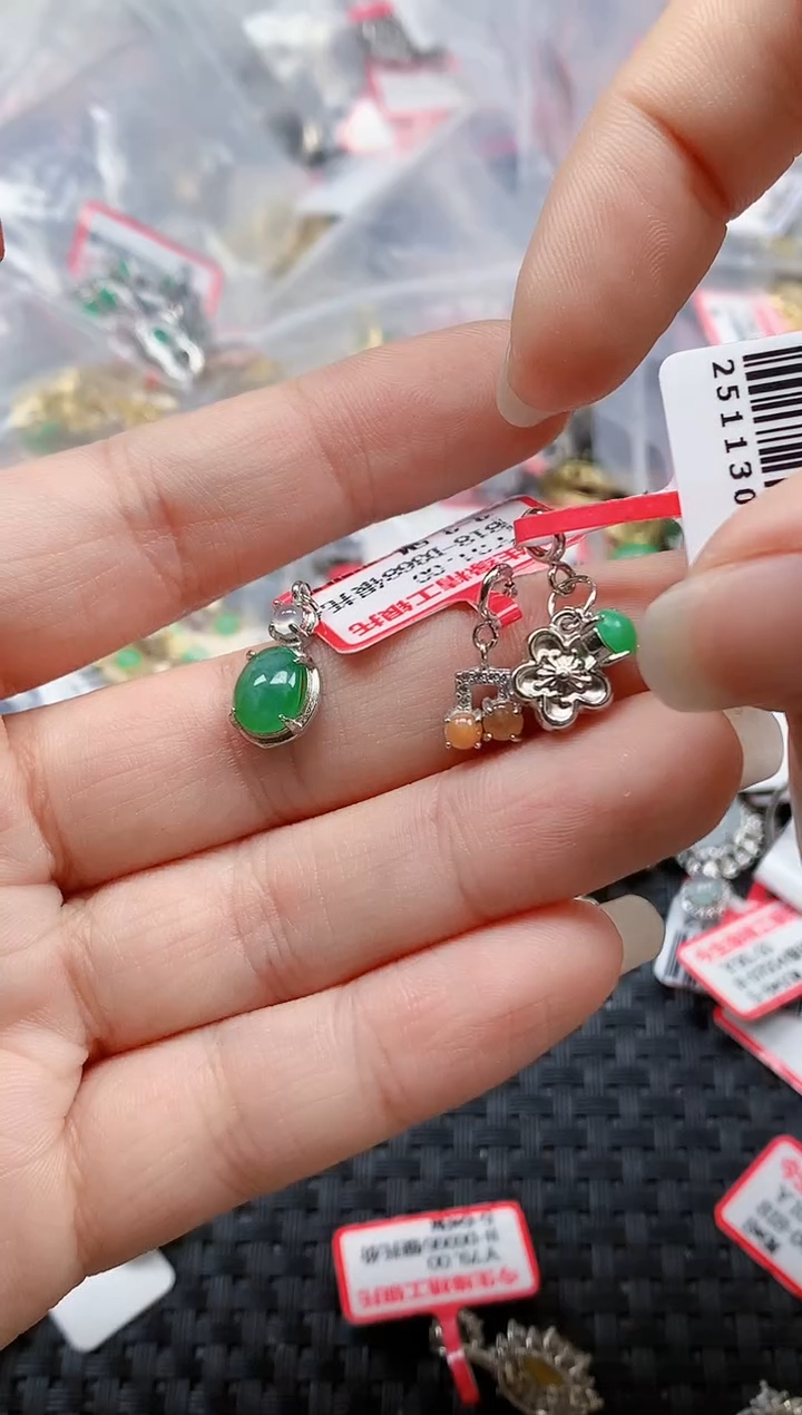 银S925镶嵌戒指翡翠天然A货缅甸翡翠