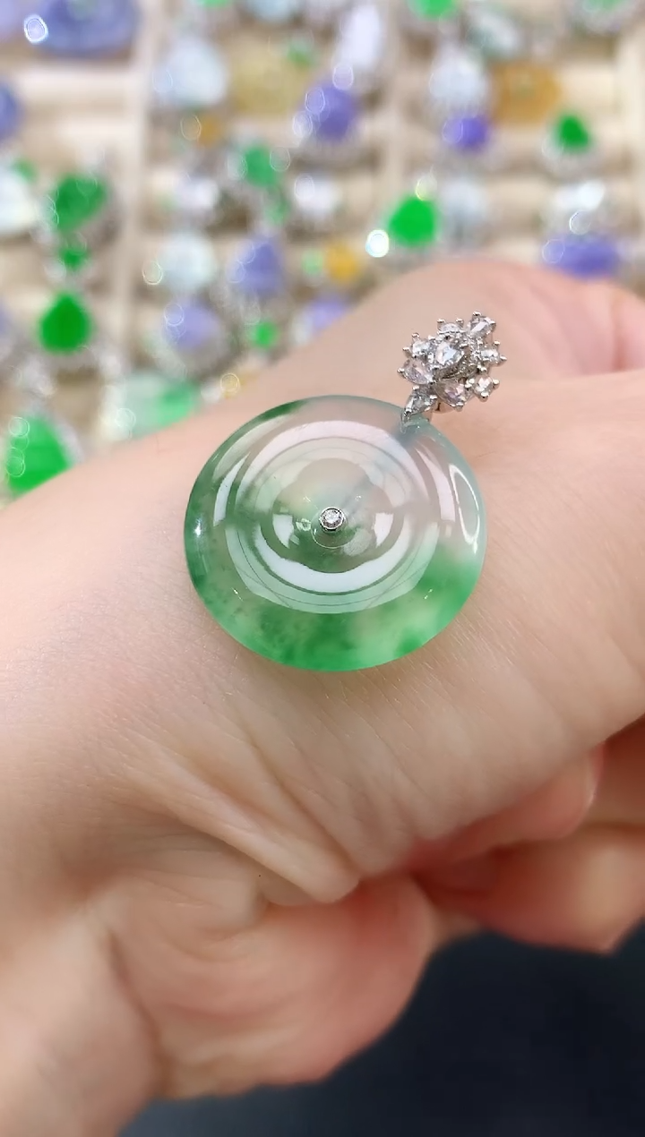 翡翠18K金镶嵌吊坠(不含链)平安扣|9900