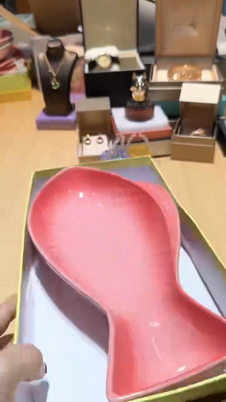 【闪购商品】瓷片锅碗瓢盆一件不剩