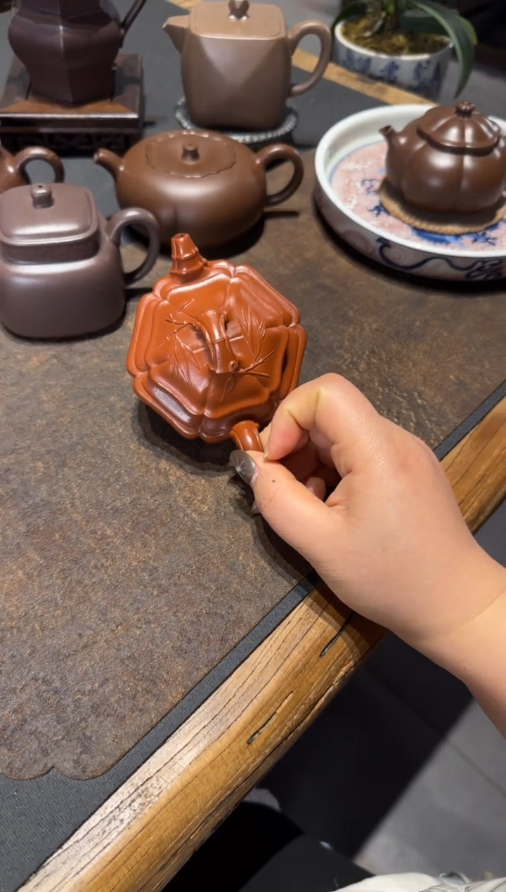 【闪购商品】紫砂茶壶六方海棠双线竹鼓
