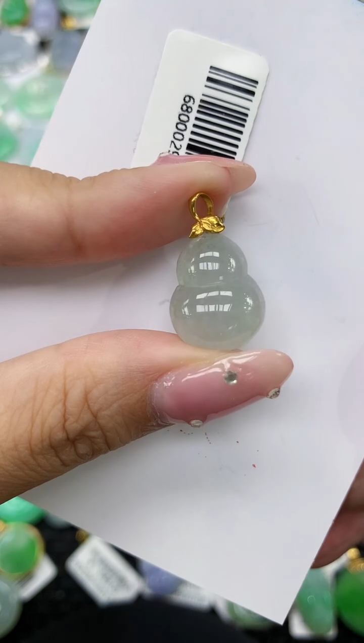 翡翠18K金镶嵌颈饰1111111111