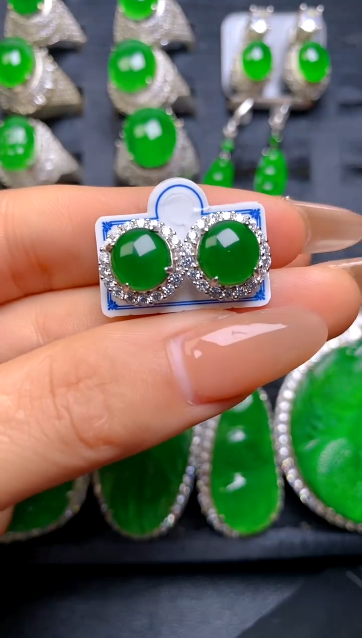 【闪购商品】翡翠耳钉银S925镶嵌蛋面耳钉